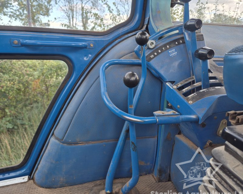 Ford TW25