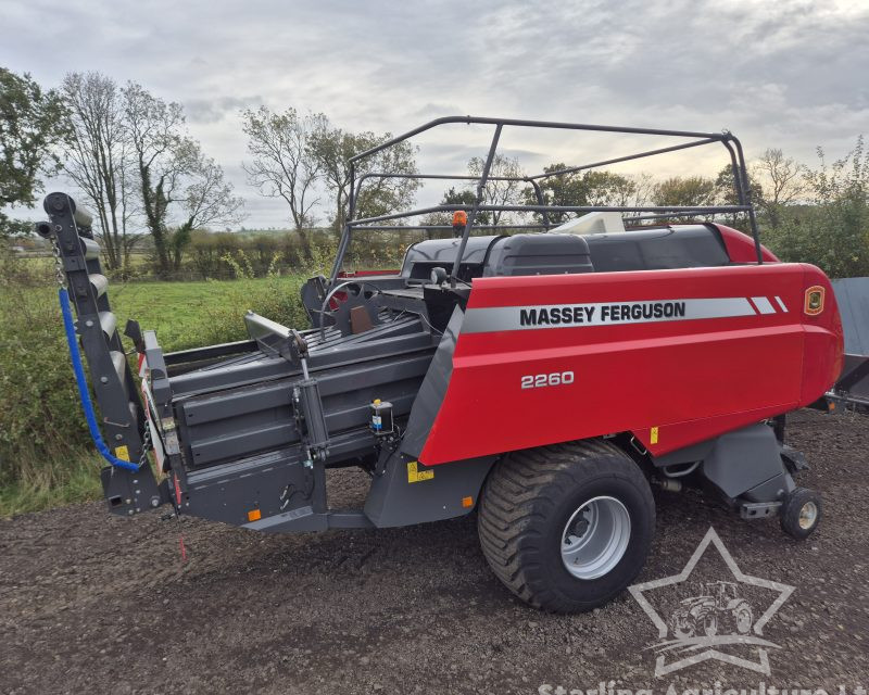 Massey Ferguson 2260 Baler