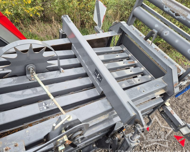Massey Ferguson 2260 Baler