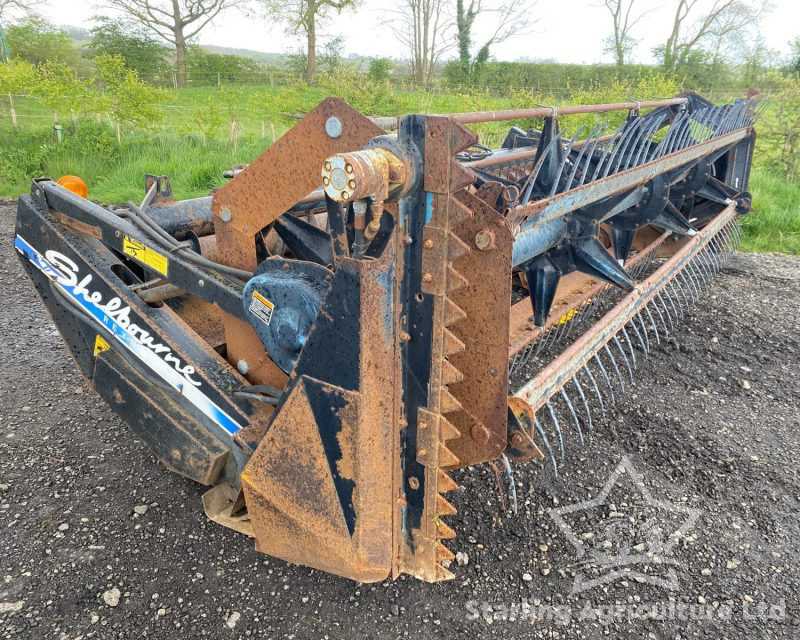 MacDon 942 Multi-Crop Header