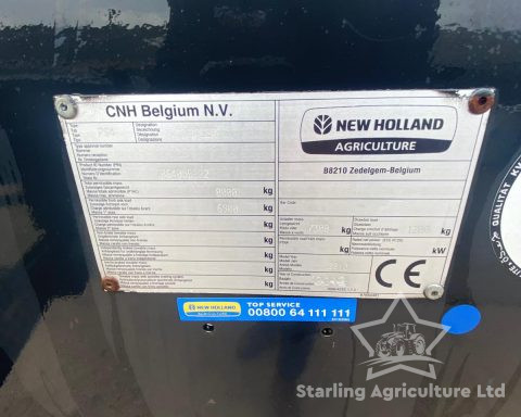 New Holland 890 Baler