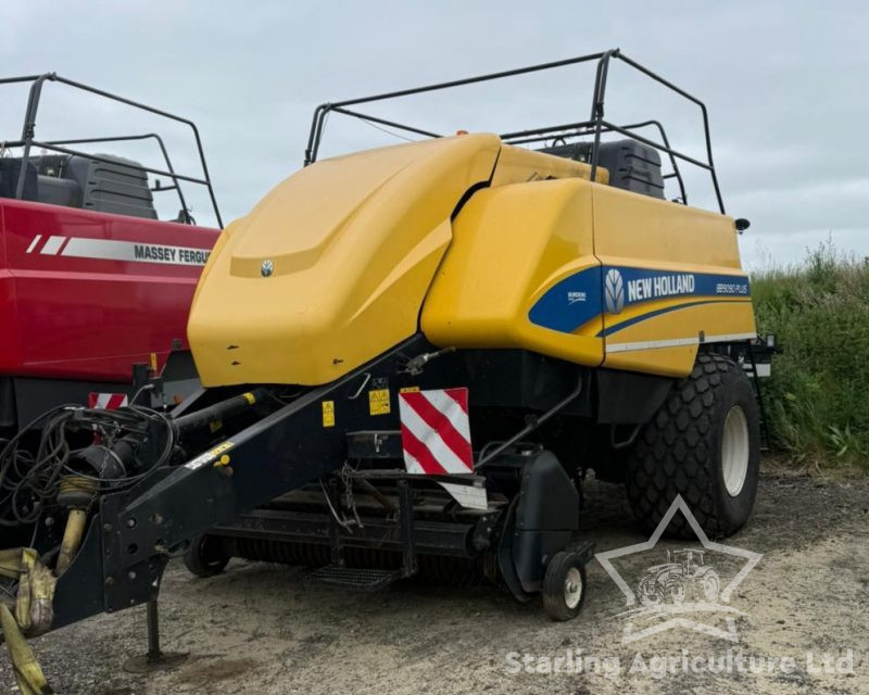 New Holland 9090 Plus Baler