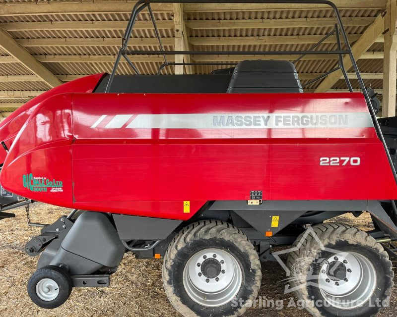 Massey Ferguson 2270 Baler