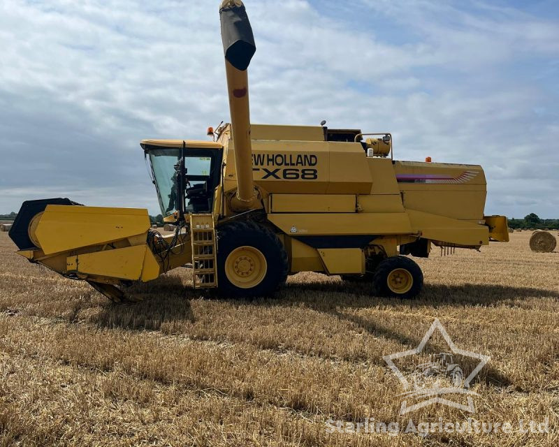 New Holland TX68 Combine