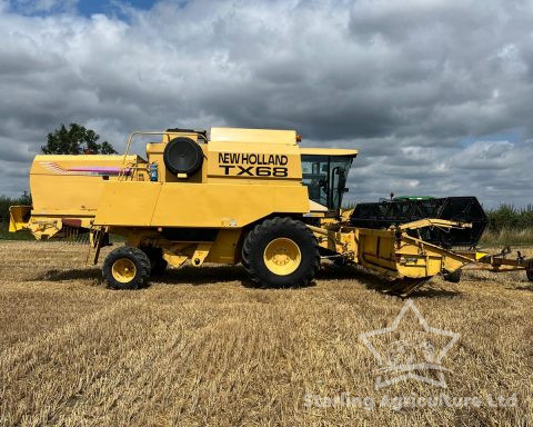 New Holland TX68 Combine