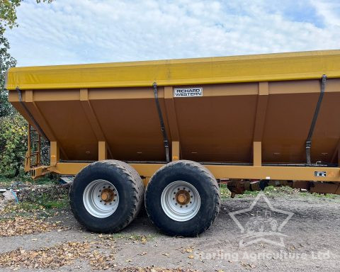 Richard Western FR16 Chaser Bin