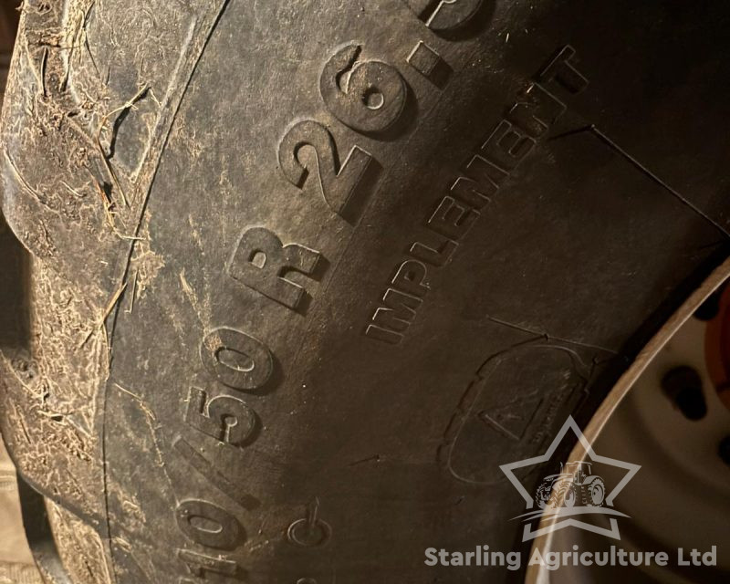 Richard Western FR16 Chaser Bin