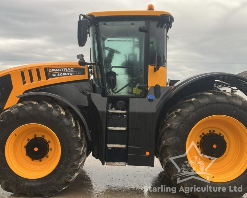 JCB 8330 Fastrac