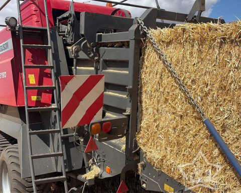 Massey Ferguson 2190 Baler
