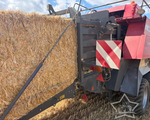 Massey Ferguson 2190 Baler