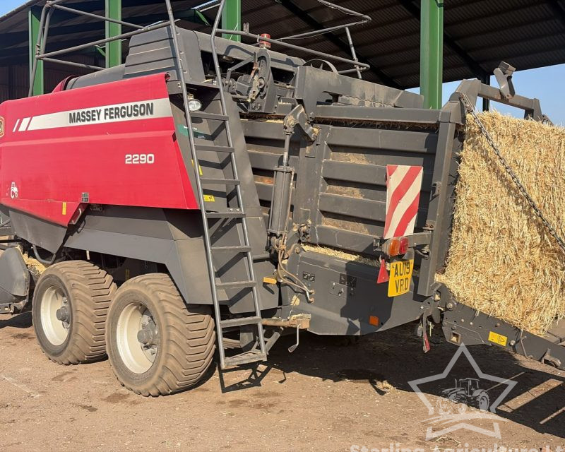 Massey Ferguson 2290 Baler