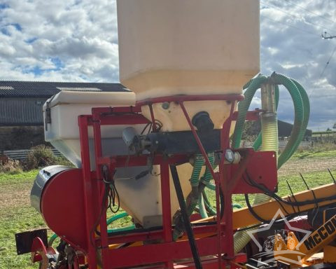 McConnell / Tilso  Rape & Fert  Applicator