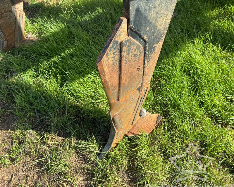 McConnell / Tilso  Rape & Fert  Applicator