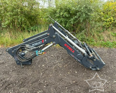Stoll Robust F4 Loader for Fendt 206V