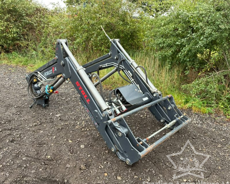 Stoll Robust F4 Loader for Fendt 206V
