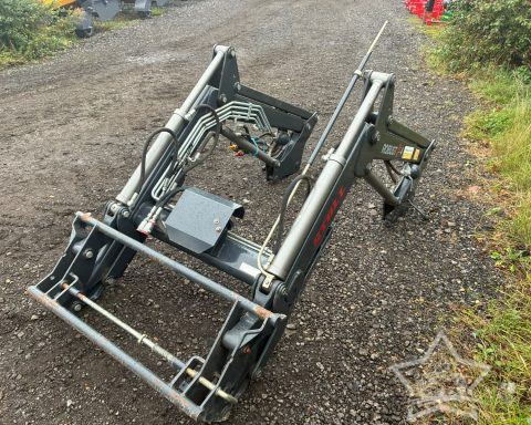 Stoll Robust F4 Loader for Fendt 206V