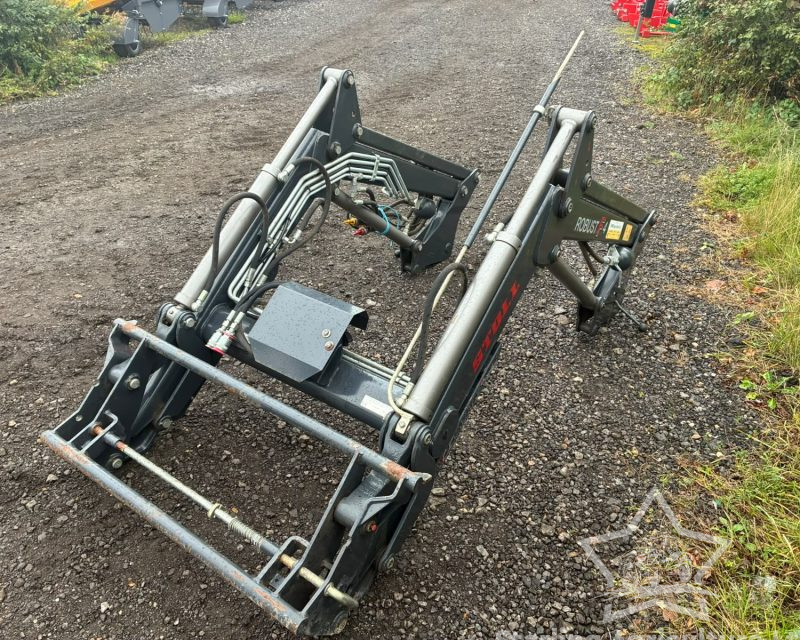 Stoll Robust F4 Loader for Fendt 206V